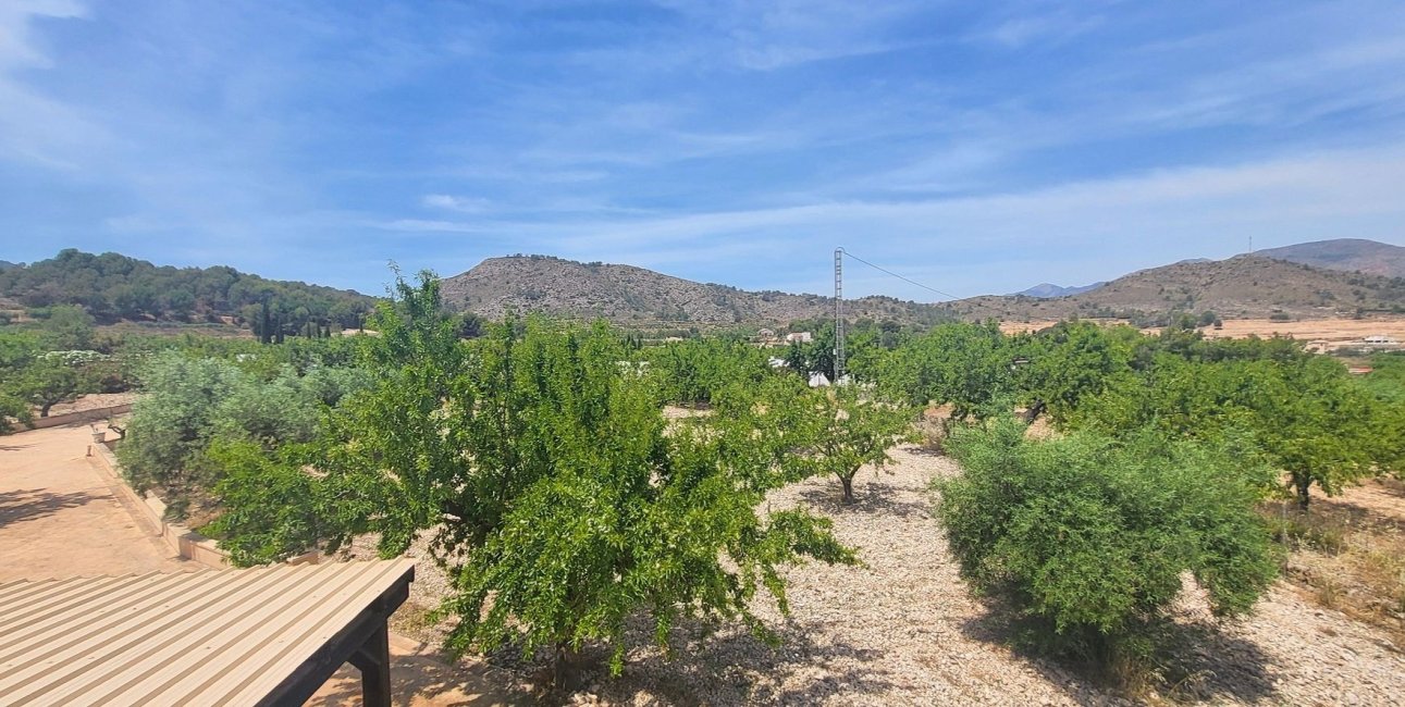 Resale - Country House -
Hondon - Hondon de Las Nieves