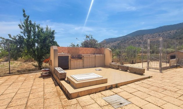 Resale - Country House -
Hondon - Hondon de Las Nieves