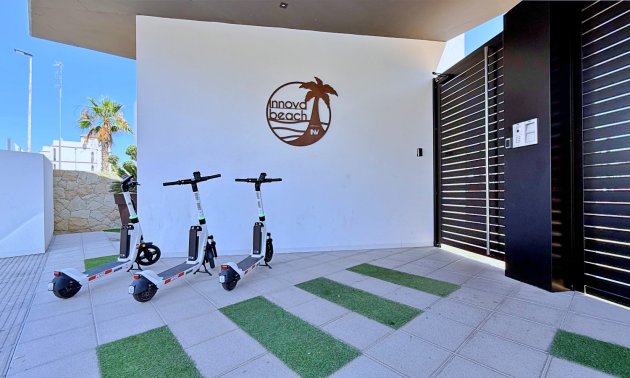 Resale - Apartment / flat -
Orihuela Costa - Punta Prima