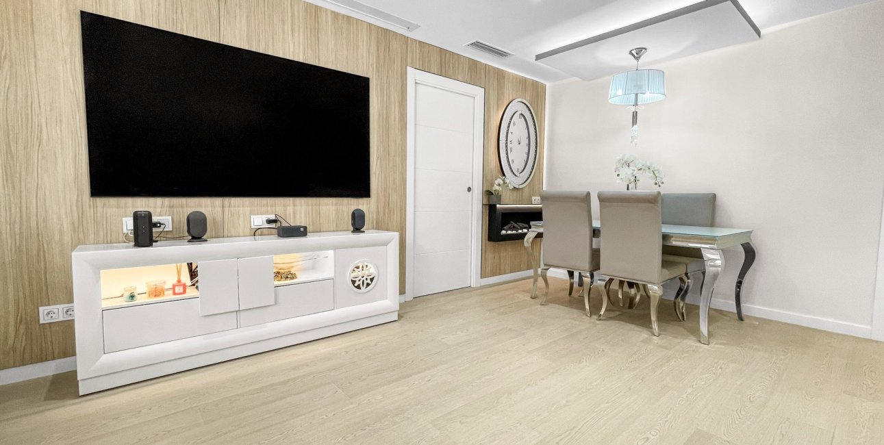 Resale - Apartment / flat -
Torrevieja - Parque las naciones