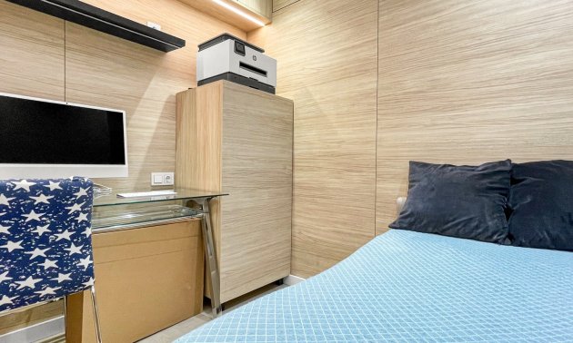 Resale - Apartment / flat -
Torrevieja - Parque las naciones