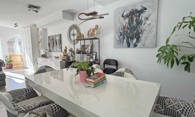 Resale - Townhouse -
Orihuela Costa - Villamartin