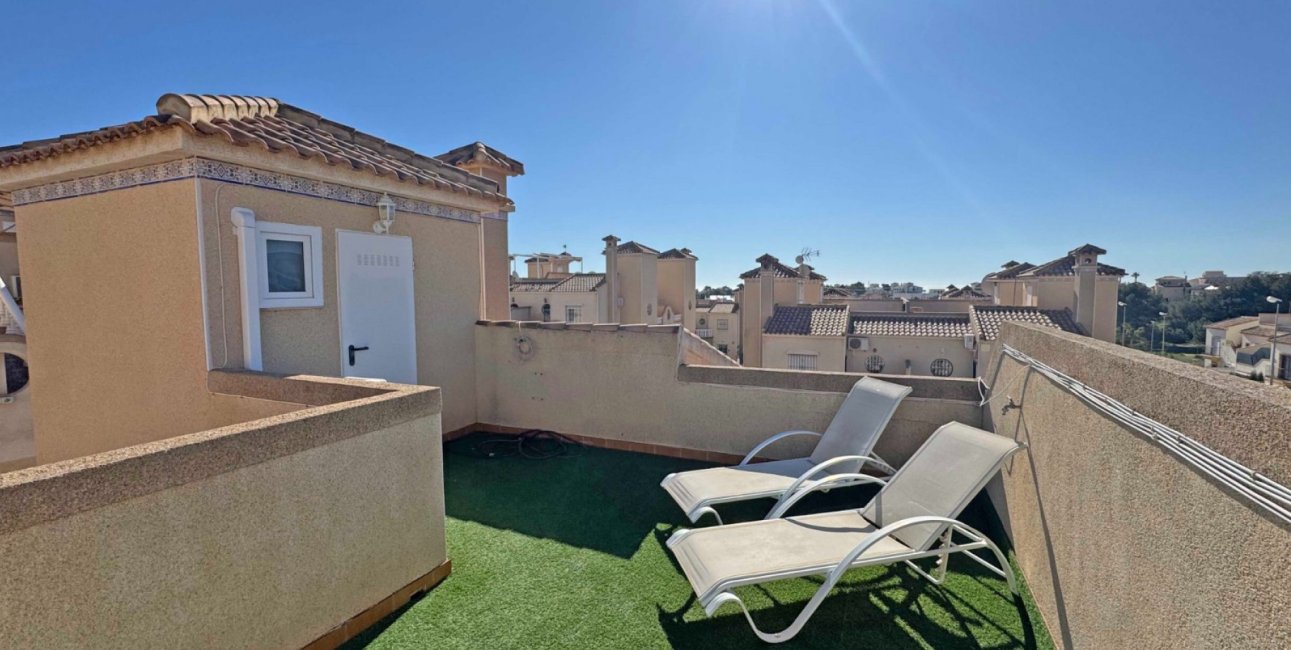 Resale - Townhouse -
Orihuela Costa - Villamartin