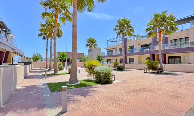 Reventa - Ático -
Pilar de la Horadada - Torre De La Horadada