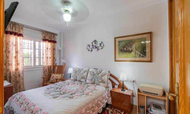 Resale - Villa -
Orihuela Costa - Villamartin