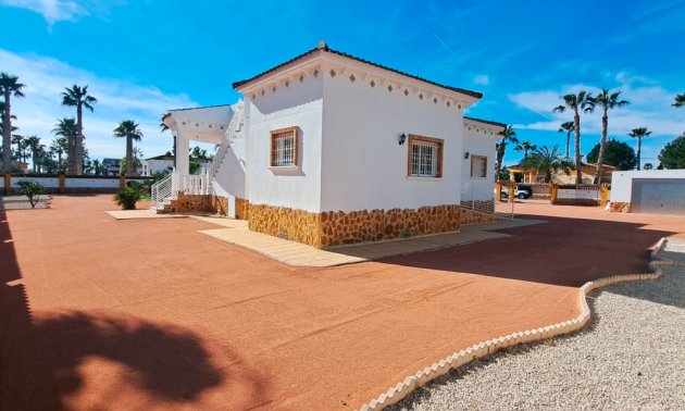 Resale - Country House -
Catral - Catral - Country