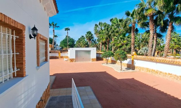 Resale - Country House -
Catral - Catral - Country