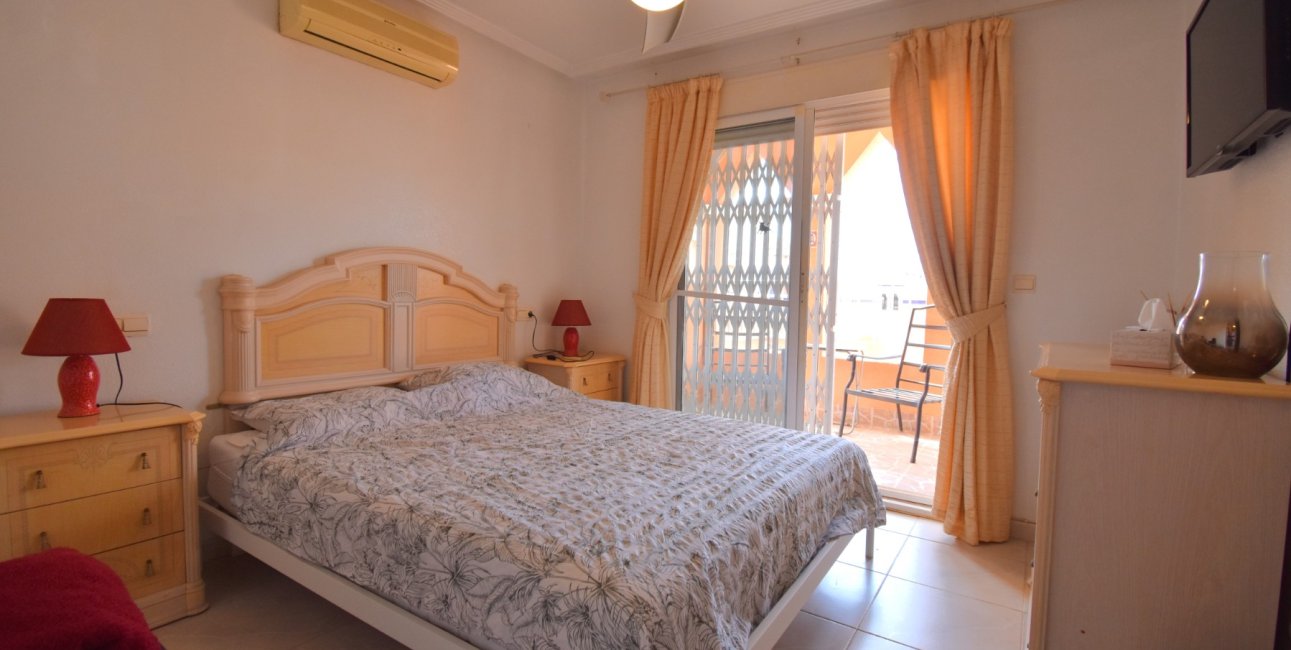 Resale - Duplex -
Orihuela Costa - Playa Flamenca
