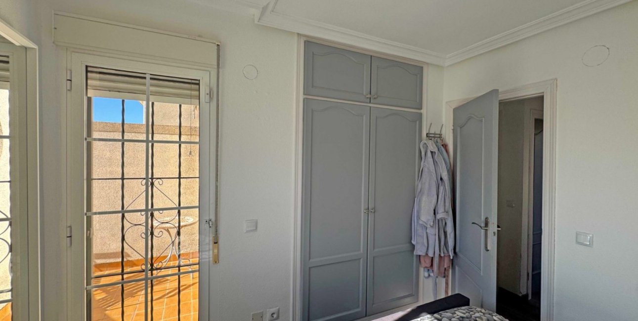 Resale - Townhouse -
Orihuela Costa - Villamartin
