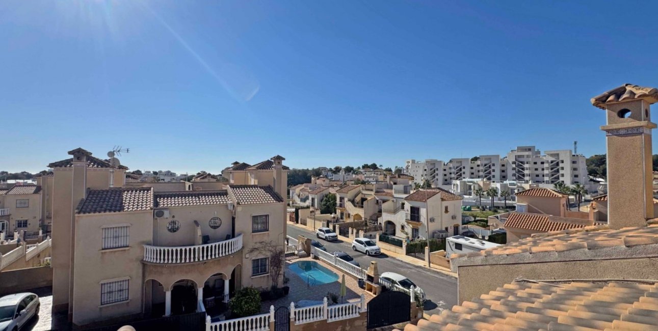 Resale - Townhouse -
Orihuela Costa - Villamartin