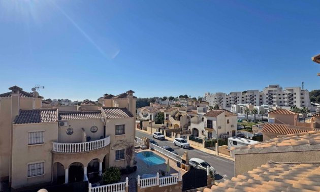 Resale - Townhouse -
Orihuela Costa - Villamartin