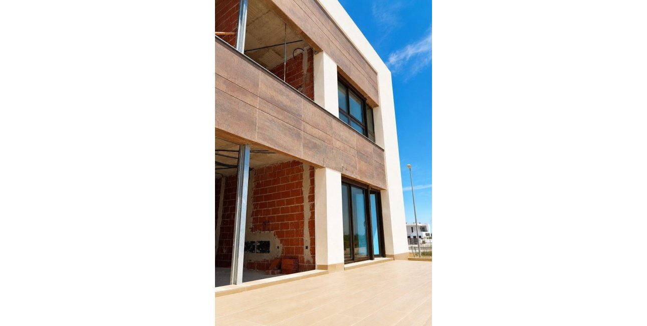 New Build - Townhouse -
Dolores - Sector 2
