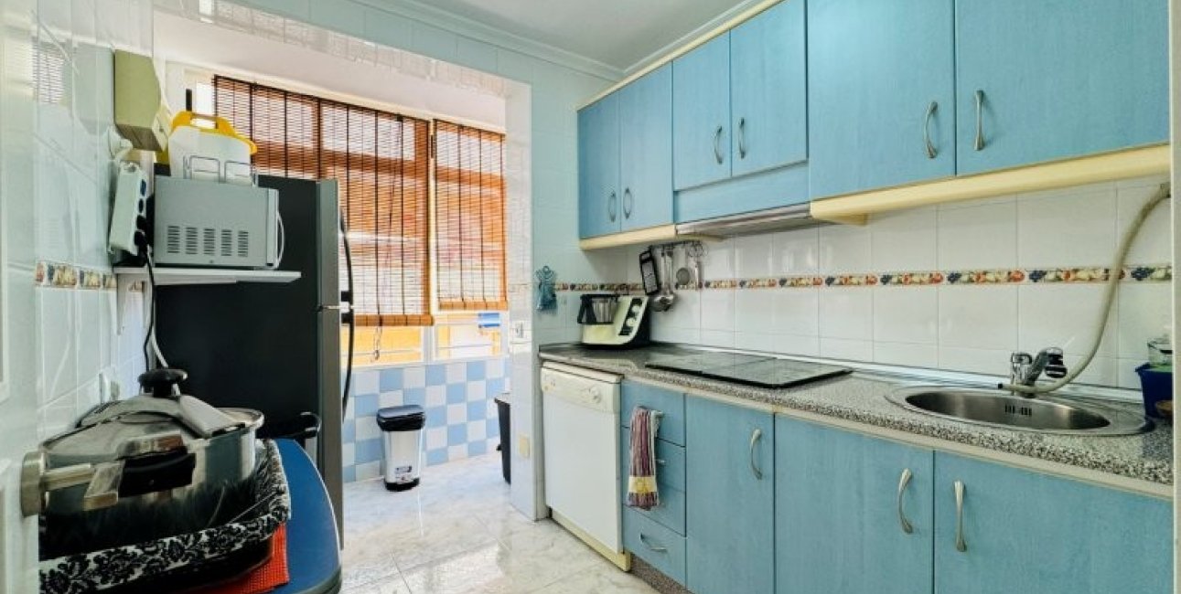 Resale - Apartment / flat -
Torrevieja - La Mata
