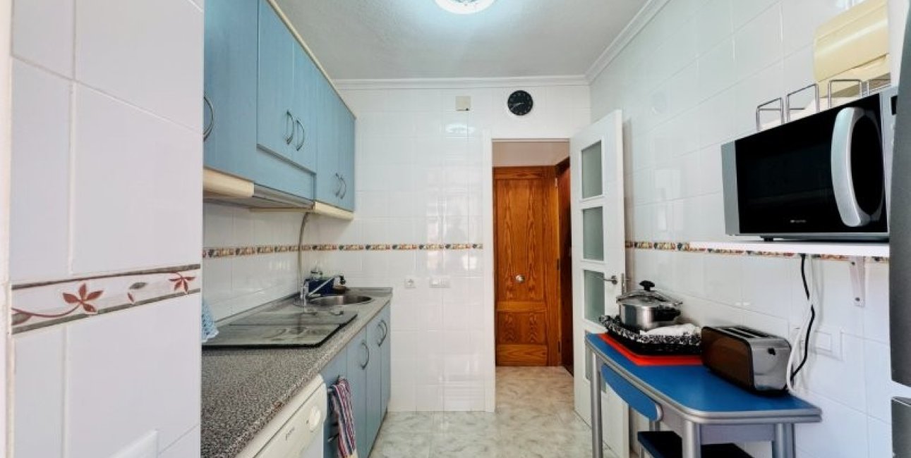 Resale - Apartment / flat -
Torrevieja - La Mata