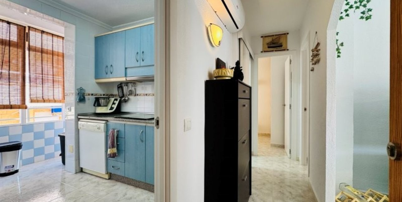 Resale - Apartment / flat -
Torrevieja - La Mata