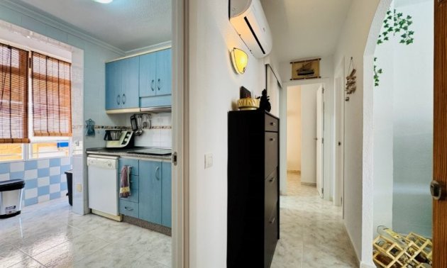 Resale - Apartment / flat -
Torrevieja - La Mata