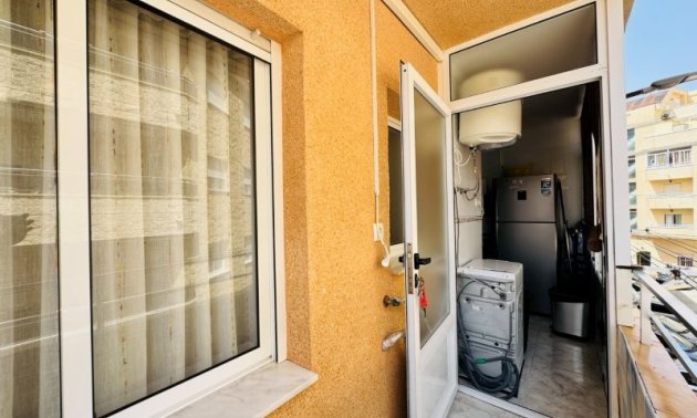 Resale - Apartment / flat -
Torrevieja - La Mata
