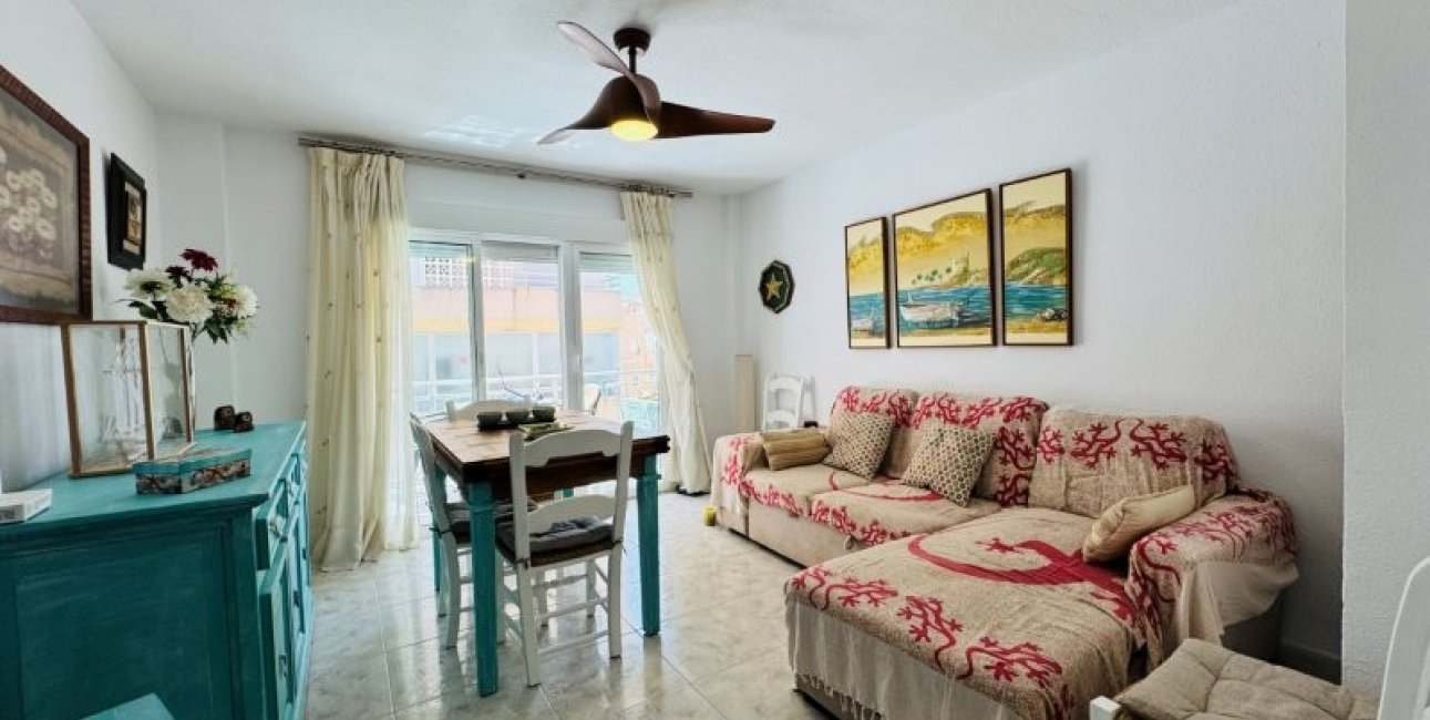 Resale - Apartment / flat -
Torrevieja - La Mata