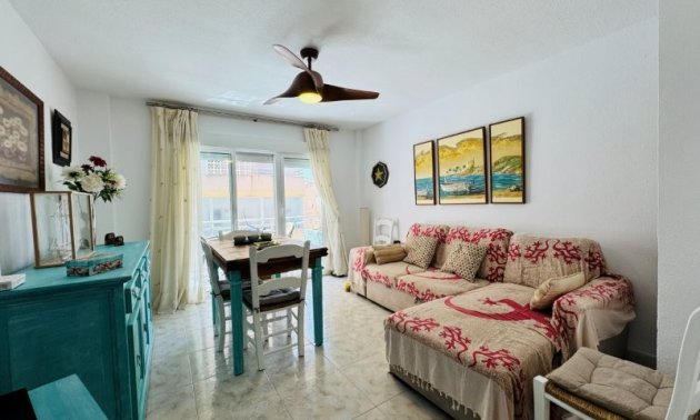 Resale - Apartment / flat -
Torrevieja - La Mata