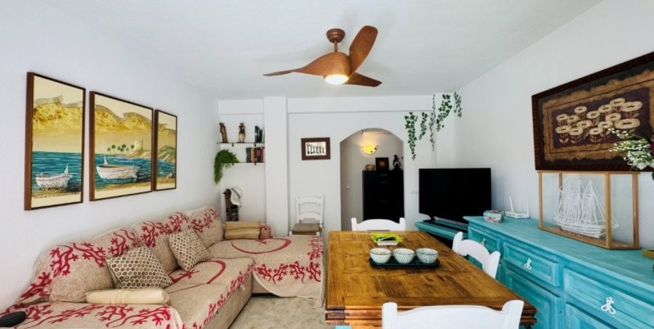 Resale - Apartment / flat -
Torrevieja - La Mata