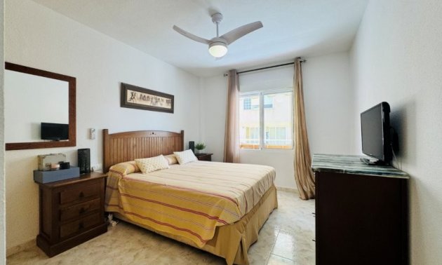 Resale - Apartment / flat -
Torrevieja - La Mata
