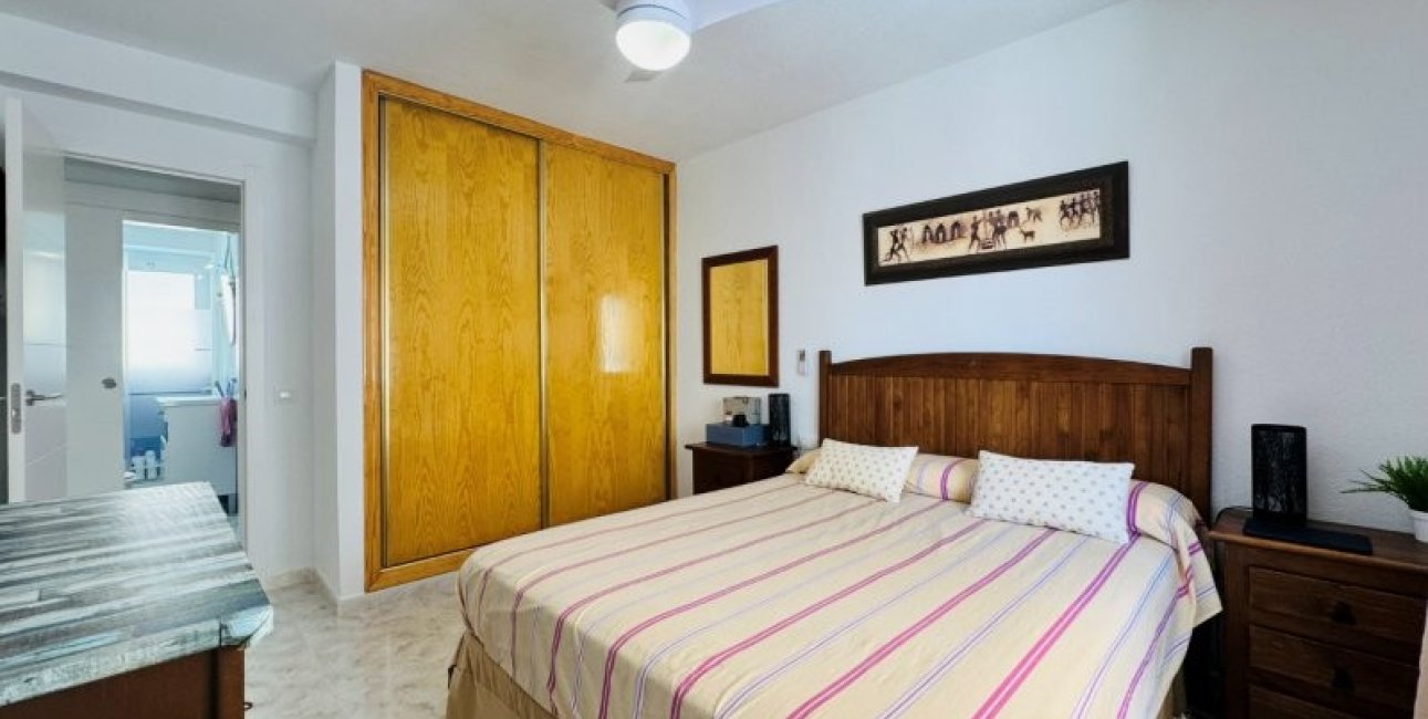 Resale - Apartment / flat -
Torrevieja - La Mata
