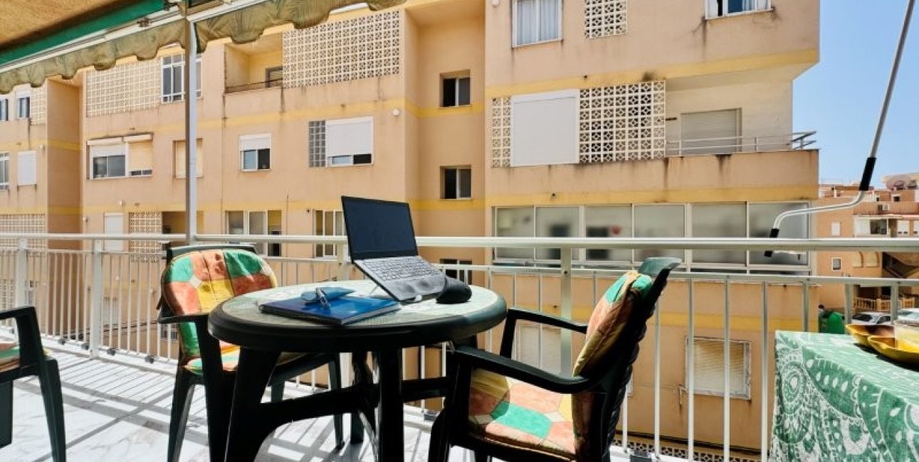 Resale - Apartment / flat -
Torrevieja - La Mata