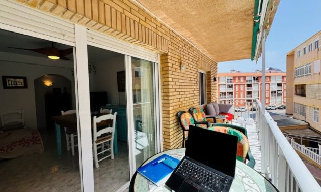 Resale - Apartment / flat -
Torrevieja - La Mata