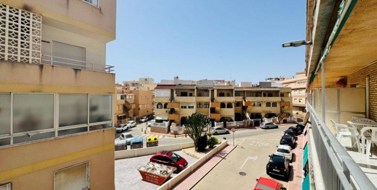 Resale - Apartment / flat -
Torrevieja - La Mata
