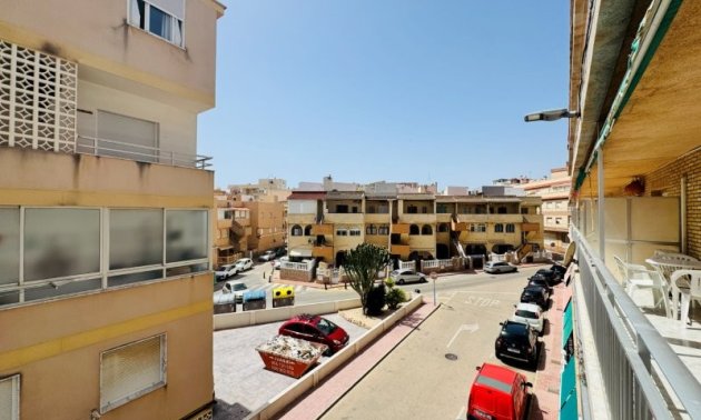 Resale - Apartment / flat -
Torrevieja - La Mata
