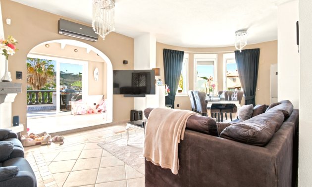 Resale - Villa -
Rojales - La Marquesa Golf