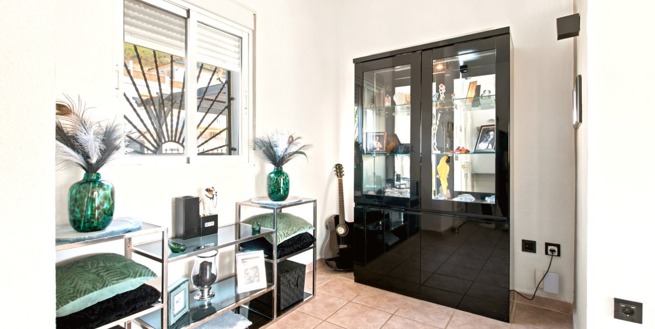 Resale - Villa -
Rojales - La Marquesa Golf