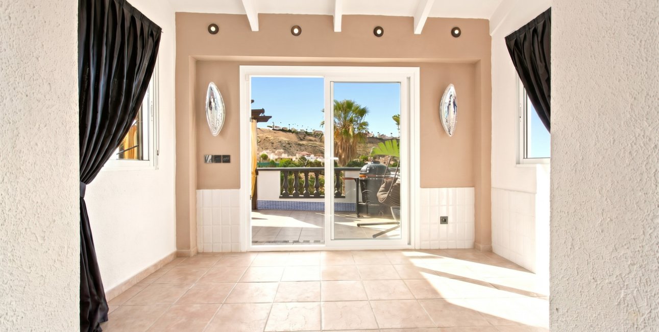 Resale - Villa -
Rojales - La Marquesa Golf