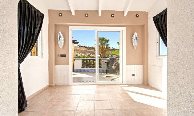 Resale - Villa -
Rojales - La Marquesa Golf