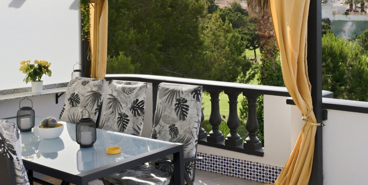 Resale - Villa -
Rojales - La Marquesa Golf