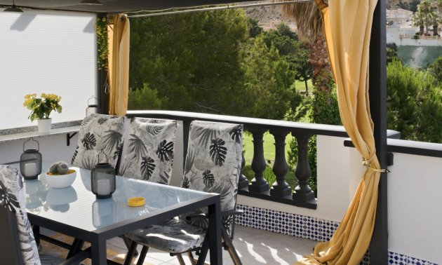 Resale - Villa -
Rojales - La Marquesa Golf