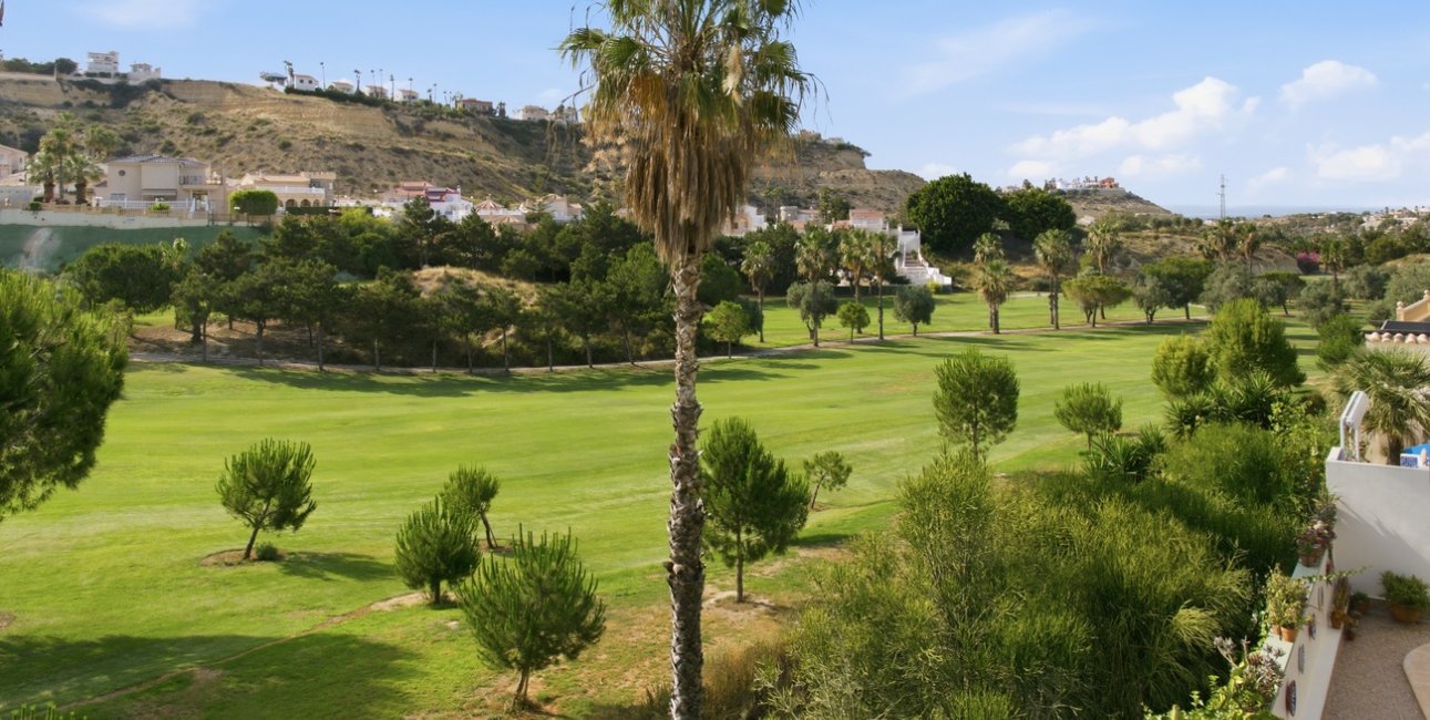 Resale - Villa -
Rojales - La Marquesa Golf