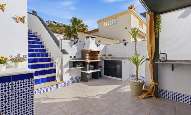 Resale - Villa -
Rojales - La Marquesa Golf