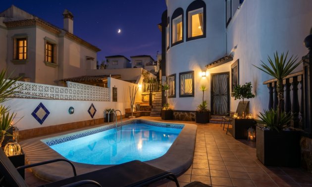 Resale - Villa -
Rojales - La Marquesa Golf