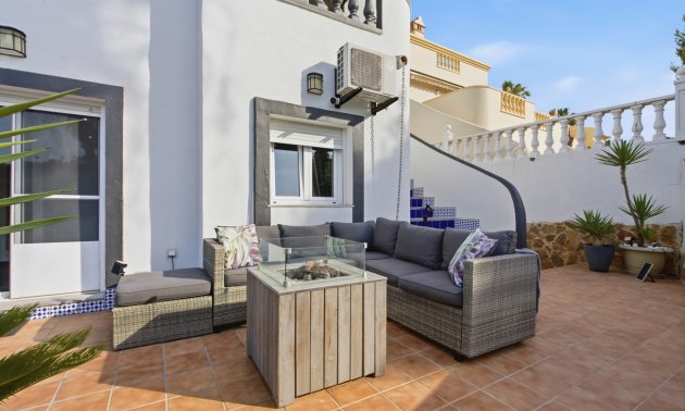 Resale - Villa -
Rojales - La Marquesa Golf