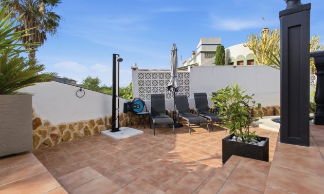 Resale - Villa -
Rojales - La Marquesa Golf