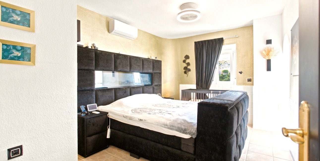 Resale - Villa -
Rojales - La Marquesa Golf