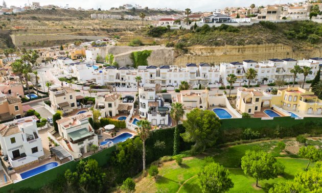 Resale - Villa -
Rojales - La Marquesa Golf