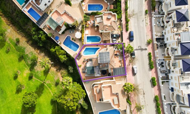 Resale - Villa -
Rojales - La Marquesa Golf
