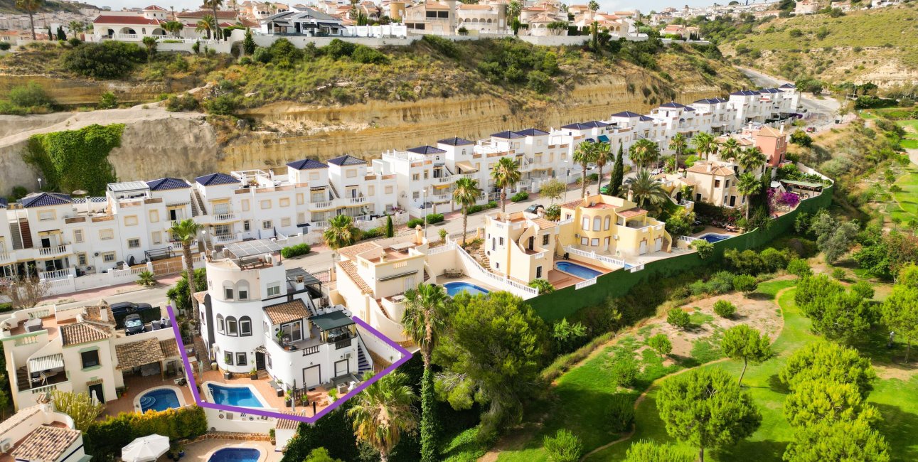 Resale - Villa -
Rojales - La Marquesa Golf