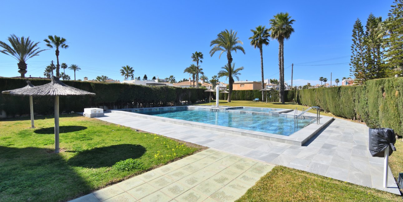 Resale - Apartment / flat -
Orihuela Costa - Playa Flamenca