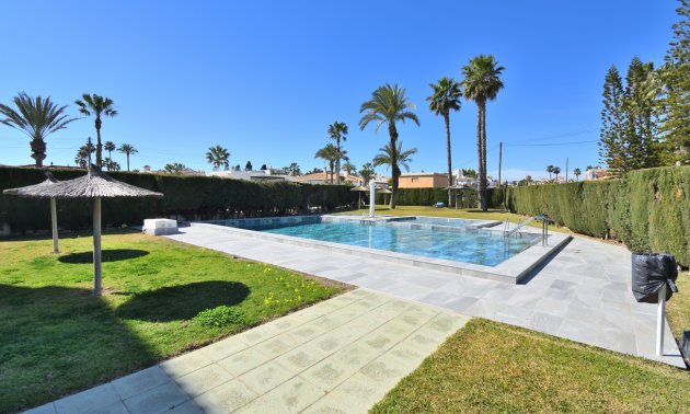 Resale - Apartment / flat -
Orihuela Costa - Playa Flamenca