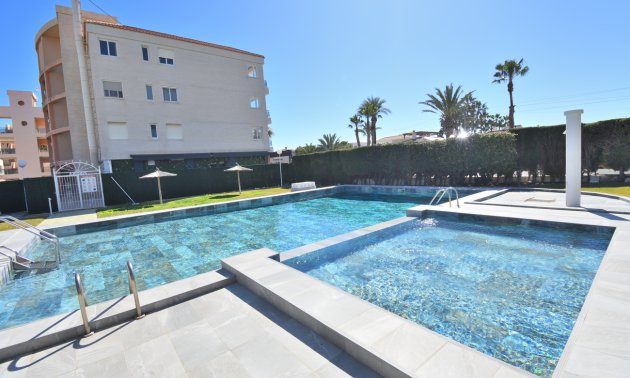 Resale - Apartment / flat -
Orihuela Costa - Playa Flamenca