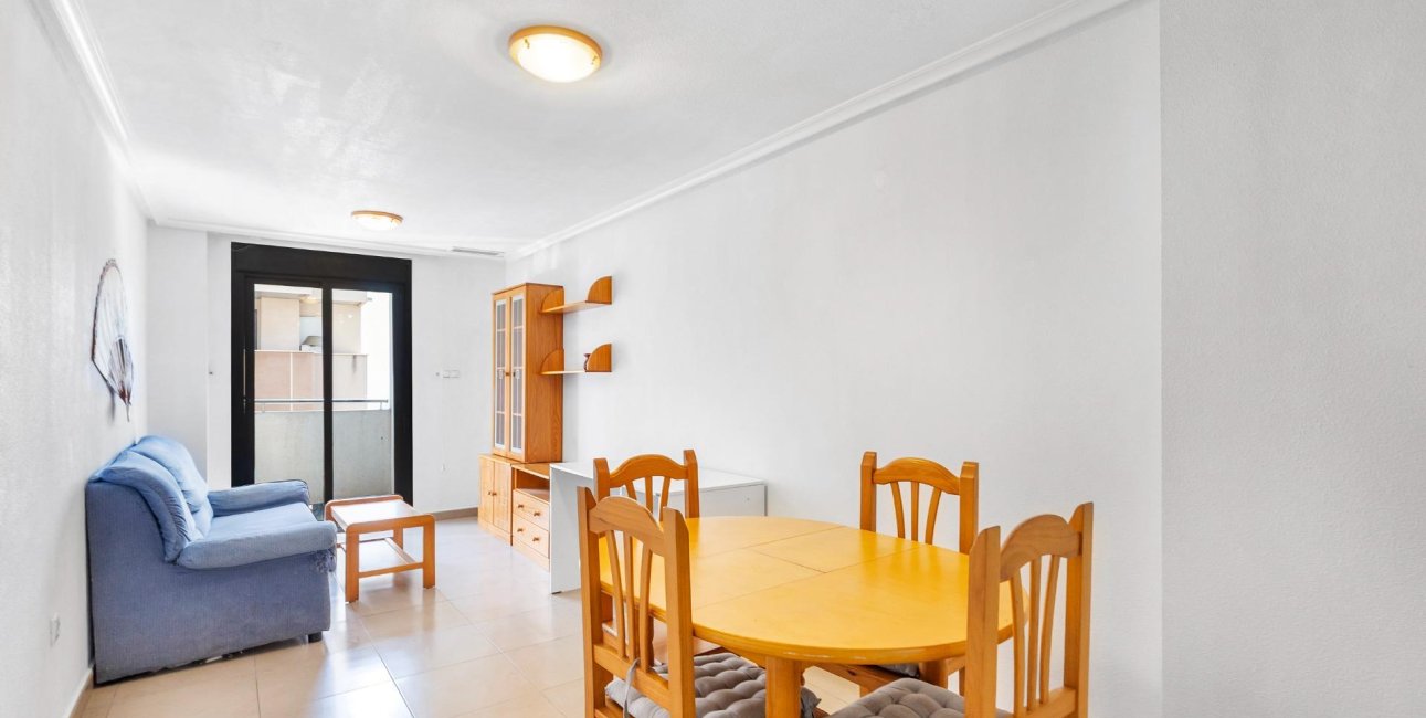 Resale - Apartment / flat -
Torrevieja