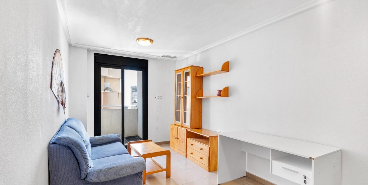 Resale - Apartment / flat -
Torrevieja